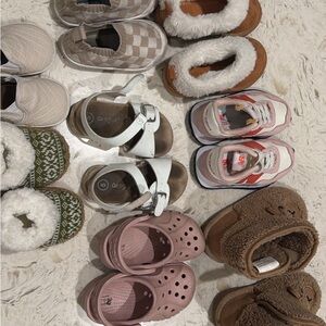 Baby Shoes Bundle (Sizes 4–6, 9–12 Months) – Multiple Styles